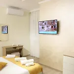 아파트 Center Cozy Modern 9/b *